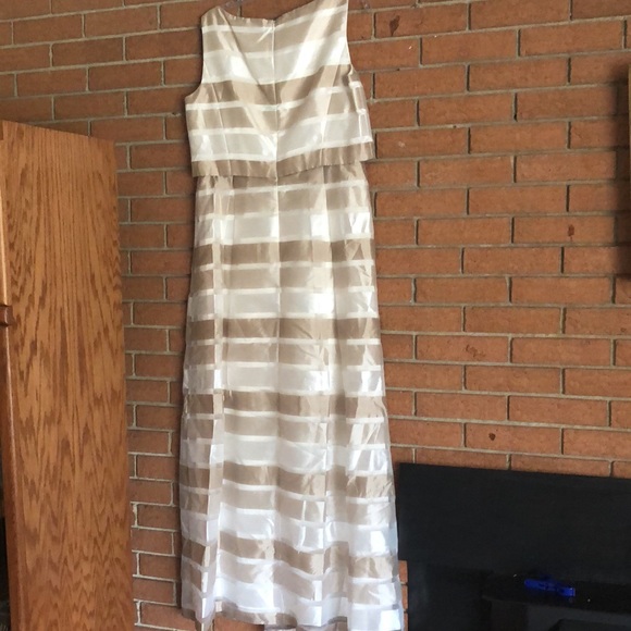 🥂TAHARI🥂STRIPE SHANTUNG POPOVER GOWN🥂 - Picture 9 of 12